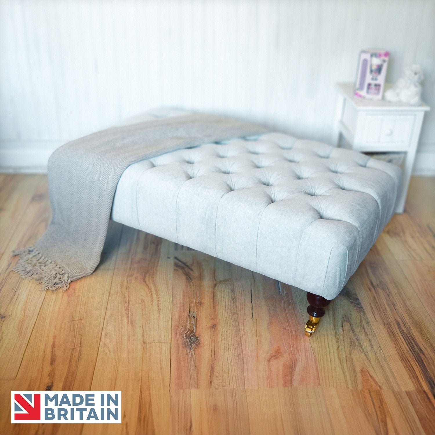 Handmade Matt Velvet Silver Chesterfield Footstool – Ottoman/Coffee Table/Footrest – Turned Mahogany Wood Castor Legs